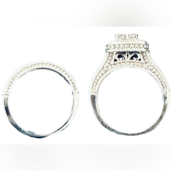 Diamond engagement ring Size 5 - Picture 3 of 5